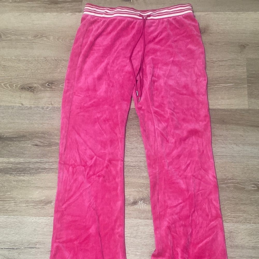 hot pink juicy couture flared joggers ⚡️